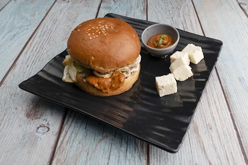 Makhani Paneer Burger