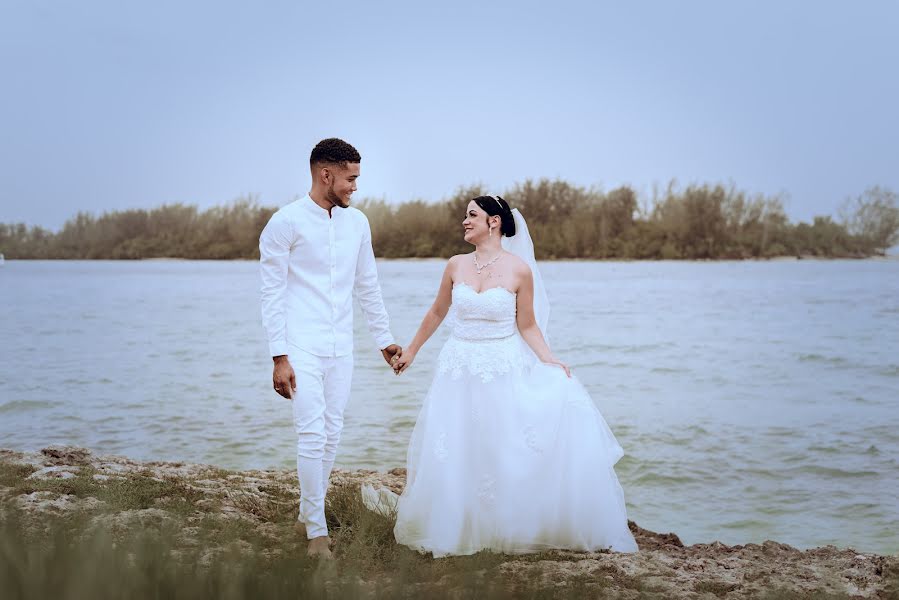 Jurufoto perkahwinan Jeison Jiemenez (jeisonfotos). Foto pada 28 September 2021