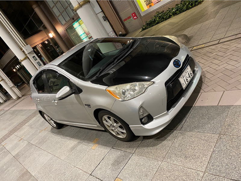 NHP10アクア純正フロントバンパー TOYOTA AQUA