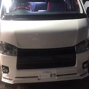 ハイエースバン TRH200V