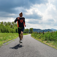 Correre è lo spazio aperto dove vanno a giocare i pensieri. di 