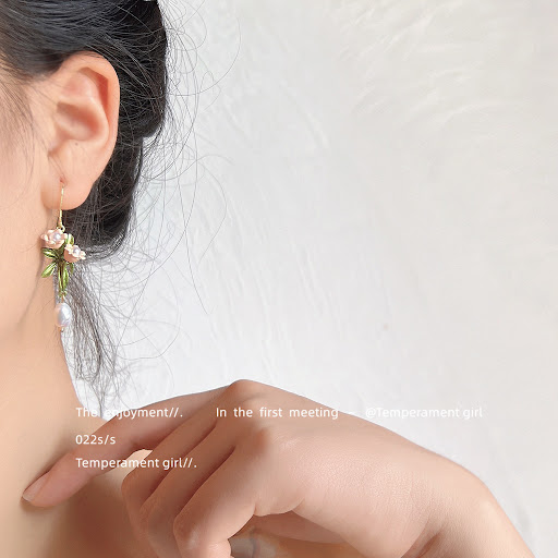 Title 5, Freshwater Pearl Silver Needle Lily Earrings. E...