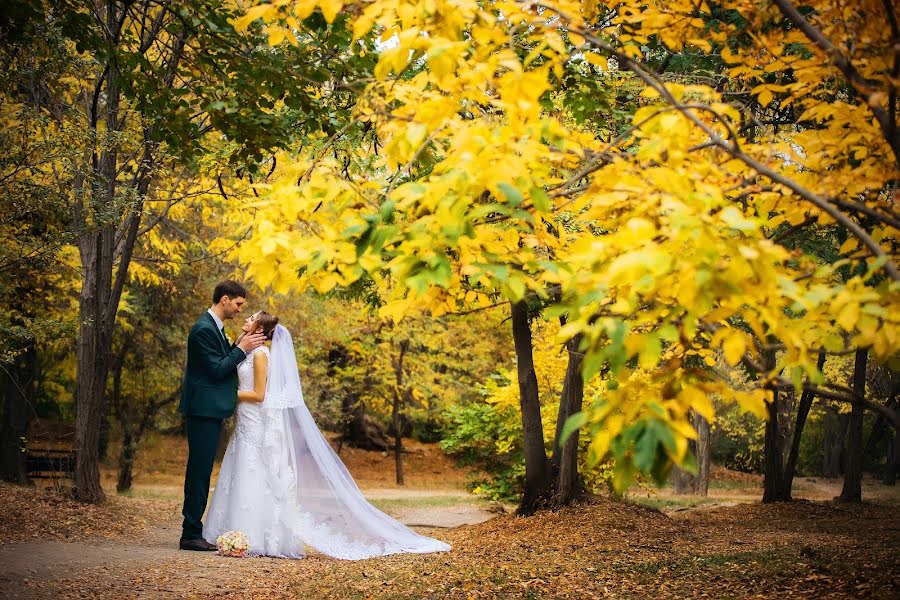 Fotógrafo de casamento Artem Kolomiec (colomba). Foto de 23 de outubro 2019