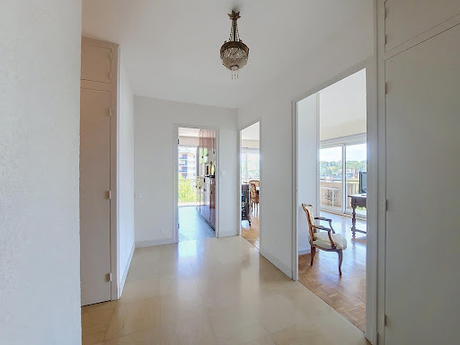 Seaside apartment with terrace 3
