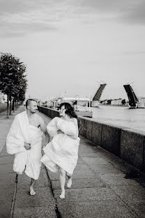 Fotografo di matrimoni Mikhail Poluyanov (poluyanovlife). Foto del 30 ottobre 2021