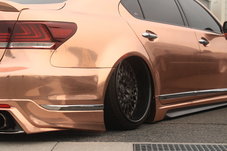 コルベット コンバーチブルの苅田港・コルベット c6・LS460・セダンいっぱい・飛び石ヒットに関するカスタム事例の投稿画像6枚目