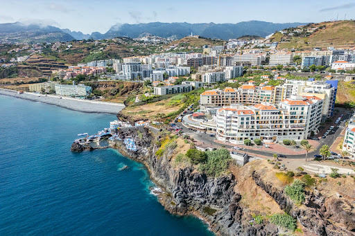 Appartement contemporain avec terrasse 2