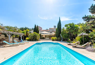 Maison avec piscine et terrasse 7