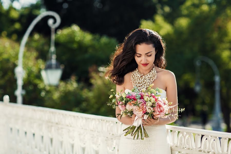 Fotografo di matrimoni Anna Averina (averinafoto). Foto del 2 febbraio 2017