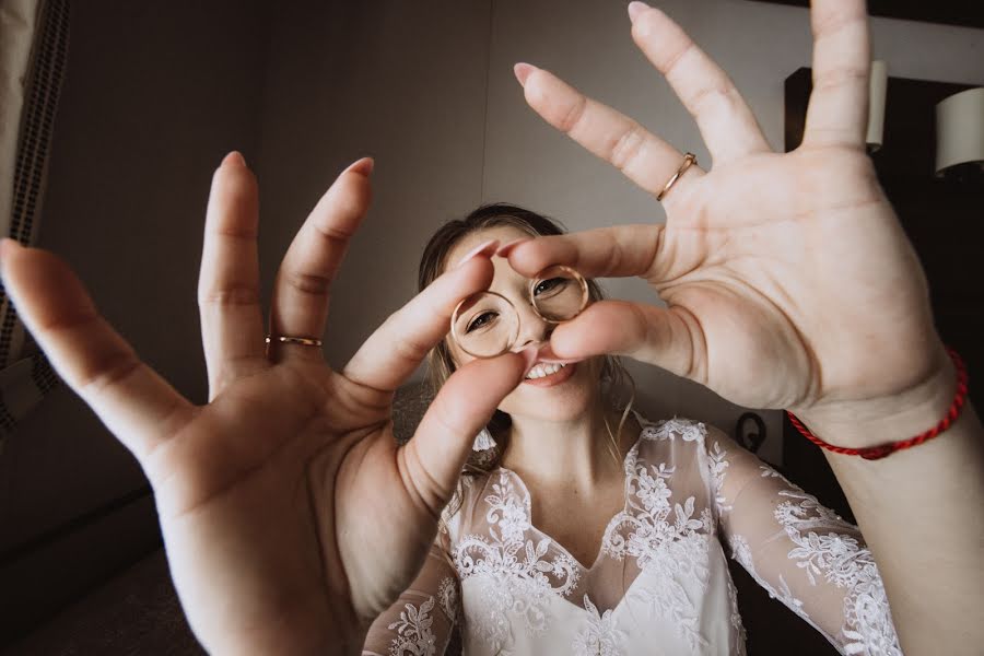 Fotógrafo de casamento Aleksandr Osadchiy (osadchyiphoto). Foto de 7 de abril 2018