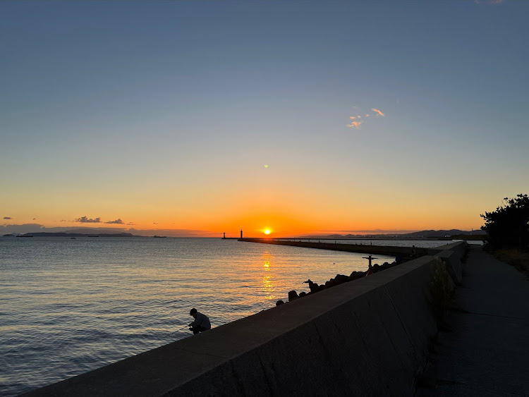 セレナのパンク修理・夕陽・夕焼けに関するカスタム事例の投稿画像4枚目