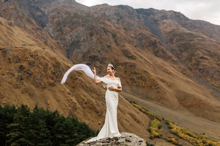 Fotógrafo de casamento Zhanna Trofimova (jannet4422). Foto de 24 de março 2020