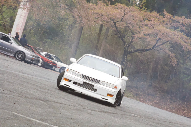 マークIIのJZX100・マーク2・ドリフト・ドリフト練習・コロナウイルスに負けるなに関するカスタム事例の投稿画像1枚目