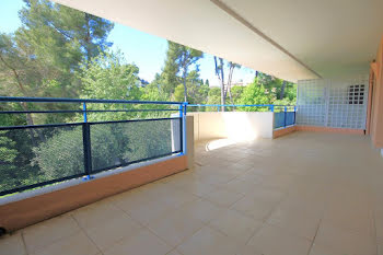 appartement à Cannes la bocca (06)