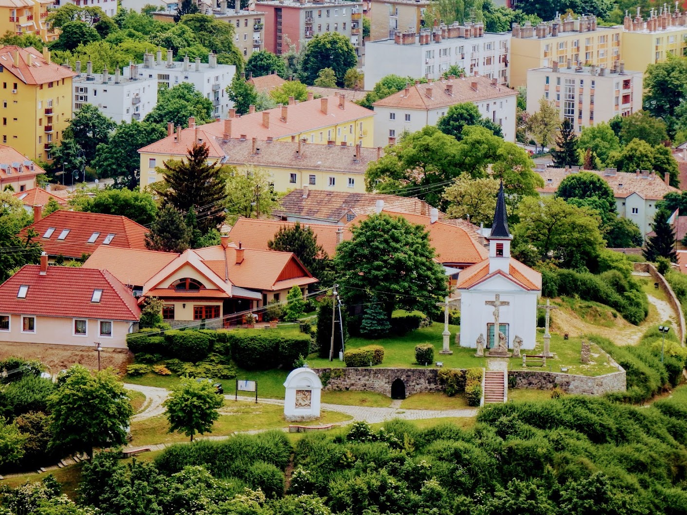 Esztergom - Nagyboldogasszony és Szent Adalbert főszékesegyház (a bazilika kívülről, közelből)