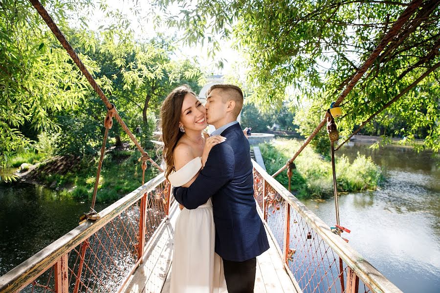 Fotografo di matrimoni Anastasiya Kosareva (asheko). Foto del 12 ottobre 2018