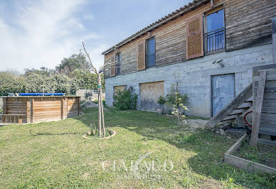 Maison avec piscine et terrasse 18