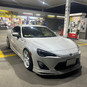 86