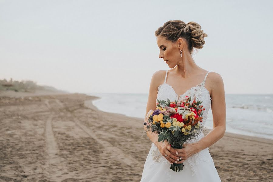 Fotografo di matrimoni Alejandro Cano (alecanoav). Foto del 22 agosto 2018