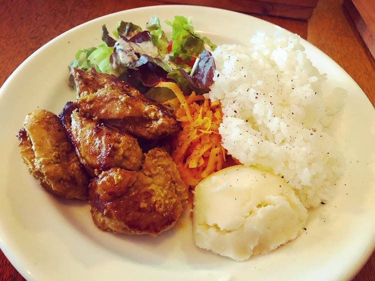 ソアラの30ソアラ・ランチ・たまにはのーんびり・jzz30・これからはもう少し洗車しますwに関するカスタム事例の投稿画像2枚目