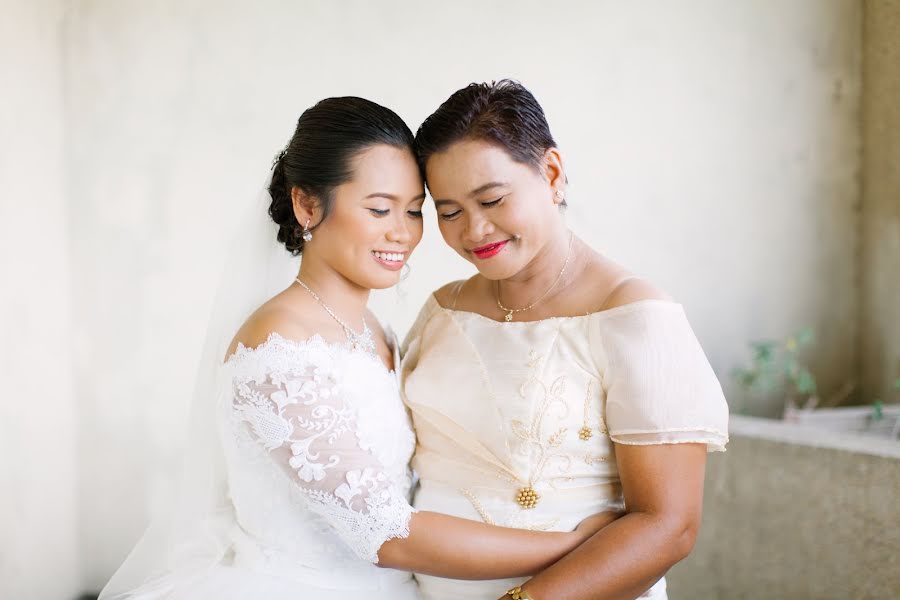 結婚式の写真家Roldan Alindajao (therabbitfoot)。2019 1月30日の写真