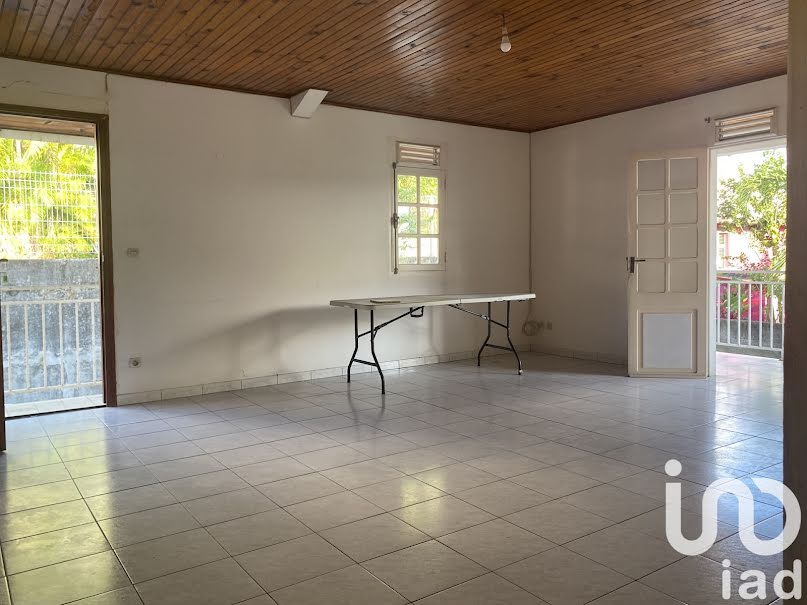 Vente appartement 3 pièces 82 m² à Ducos (97224), 165 000 €