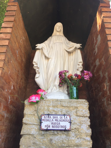 Nuestra Señora De La Medalla Milagrosa 