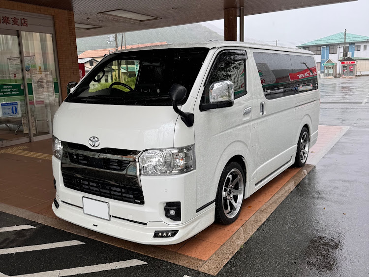 ハイエースバンのハイエース4WD・スノボー仕様・寒冷地仕様に関するカスタム事例の投稿画像1枚目