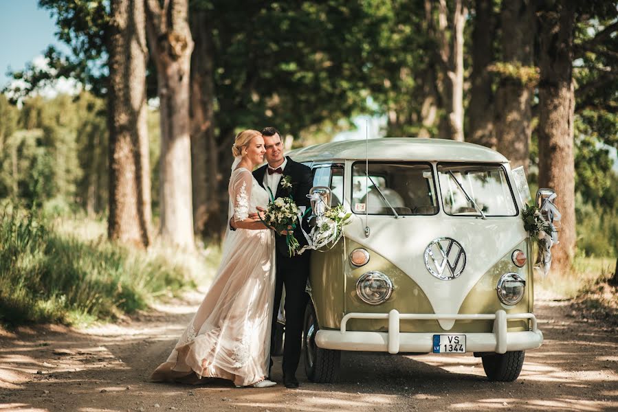 Fotógrafo de casamento Olegs Bucis (ol0908). Foto de 26 de dezembro 2023