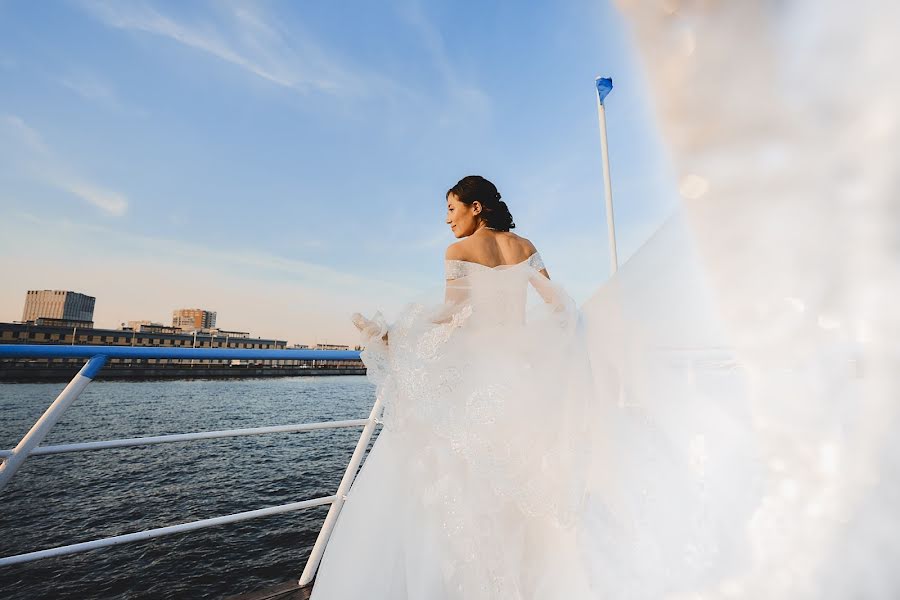 Fotógrafo de casamento Evgeniy Oparin (oparin). Foto de 2 de agosto 2019