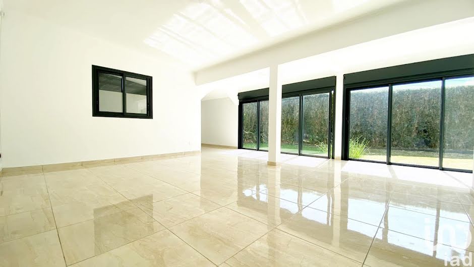 Vente maison 5 pièces 140 m² à Saint denis chaudron (97490), 357 000 €