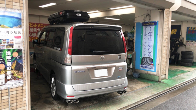 セレナのエンジンオイル交換・日産・STRONG SAVE・X  0W-20 SN・モリブデン配合やで！！に関するカスタム事例の投稿画像2枚目
