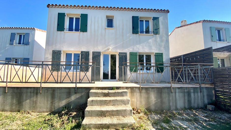 Location  villa 4 pièces 90 m² à Arles (13200), 1 200 €