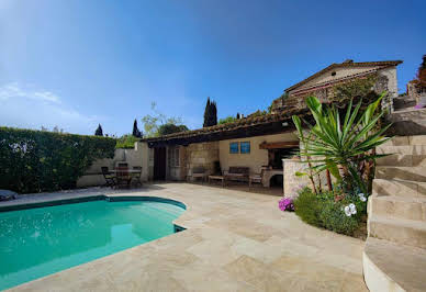 House with pool and terrace 3