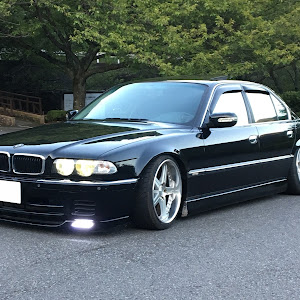 7シリーズ E38