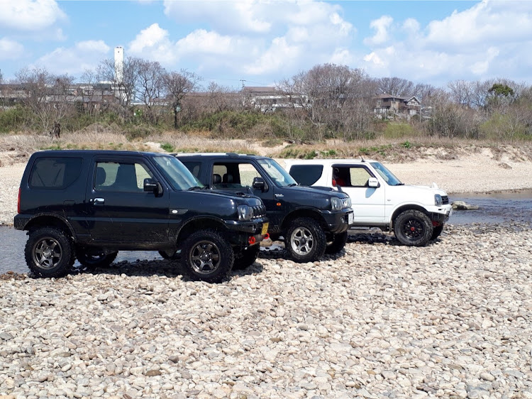 ジムニーのジムニーJB23・川遊び・ドライブに関するカスタム事例の投稿画像1枚目