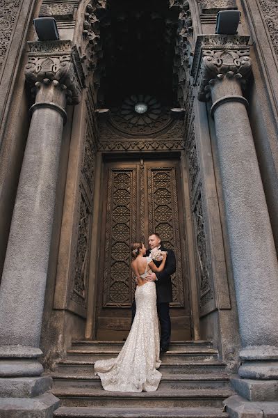 Fotógrafo de casamento Viktoriya Dikareva (dikareva). Foto de 3 de março 2023