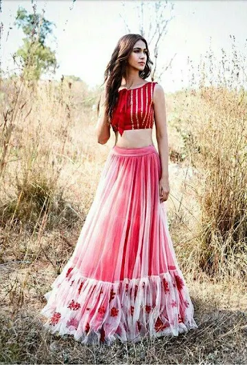 things-to-buy-for-your-wedding-lehenga-image