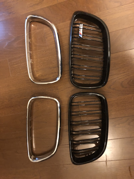 M2 クーペのおすすめカー用品・DIY・フロントグリル交換に関するカスタム事例の投稿画像2枚目
