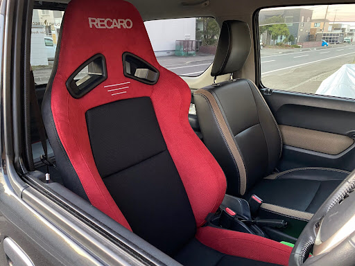 ジムニーのセミバケ・レカロに関するカスタム事例｜車のカスタム