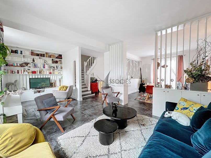 Vente maison 8 pièces 167 m² à Suresnes (92150), 1 280 000 €