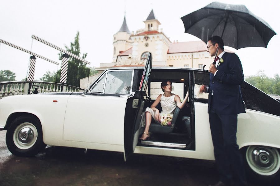 Wedding photographer Sergey Narevskikh (narevskih). Photo of 7 October 2013