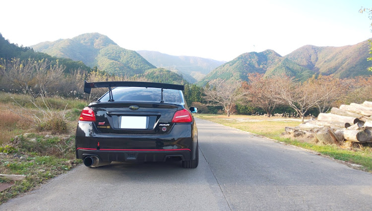 WRX STIのYouTube・RA-Rに関するカスタム事例の投稿画像1枚目