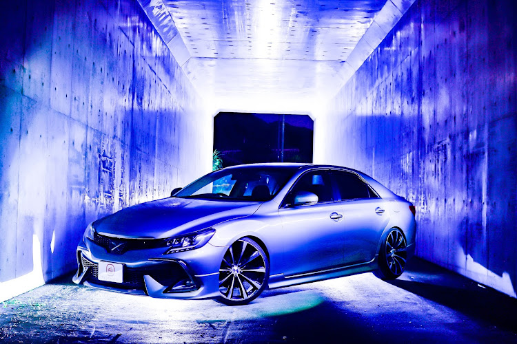 マークXの沖縄・カメラオヤジの会・低そうで低くない少し低い車・discover＿ct・沖縄 eos kiss x9に関するカスタム事例の投稿画像3枚目