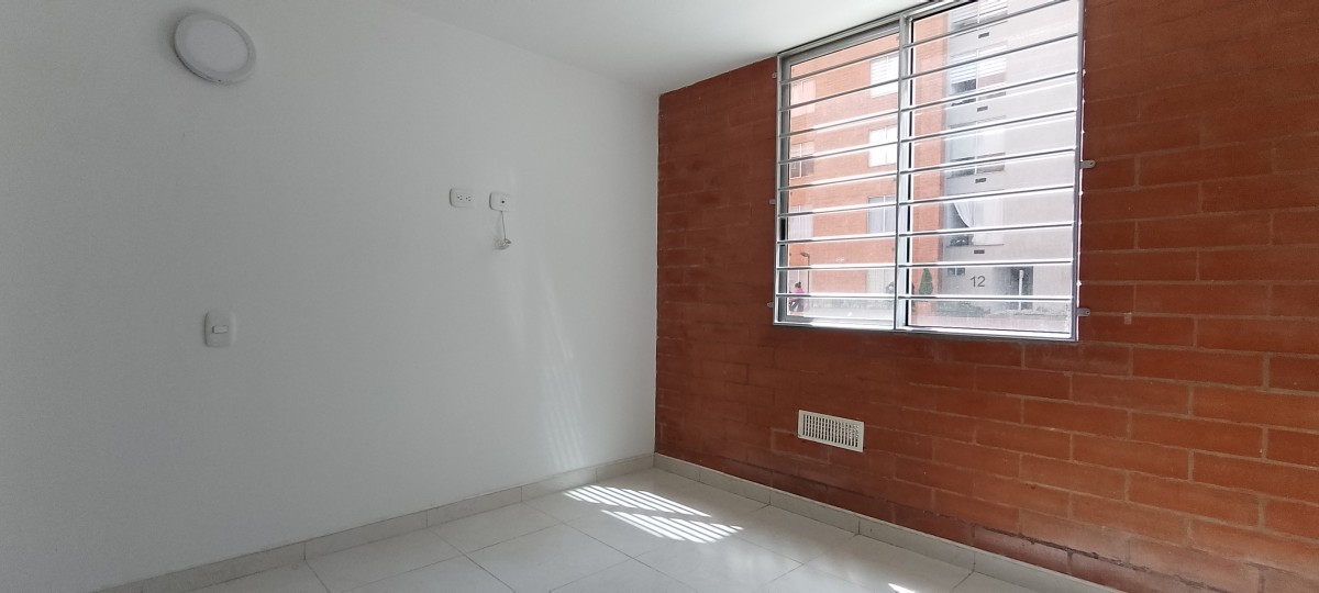 Apartamento En Venta - Pinos De Lombardia, Bogota