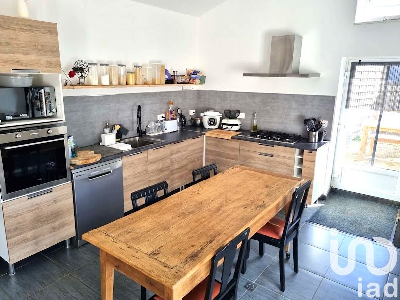 Vente maison 3 pièces 71 m² à Curzay-sur-Vonne (86600), 100 000 €