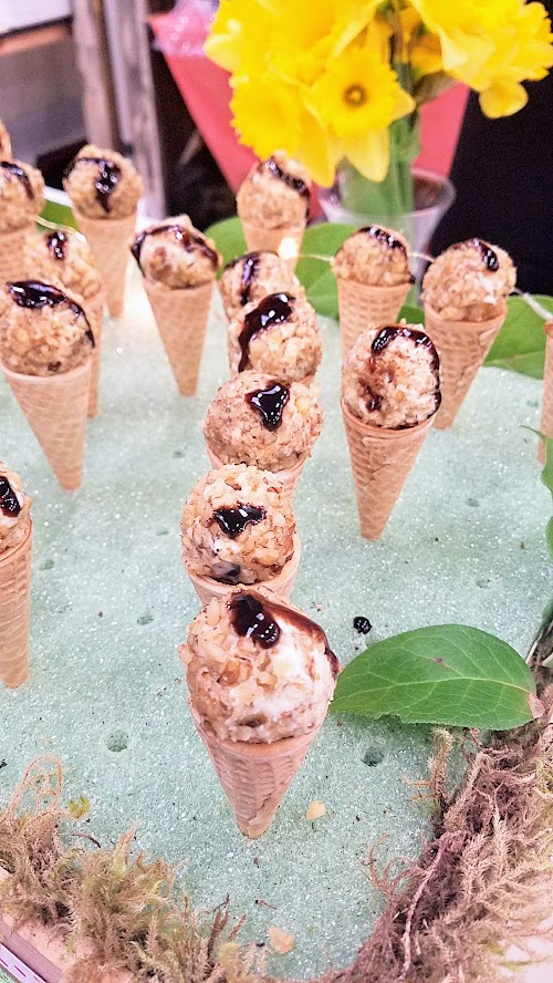 California Artisan Cheese Festival Best Bite Competition for 2018, Blue Sage offered savory grape truffles with Willapa Hills Big Boy Blue and Willapa Hills Artisan Cream Cheese served on a mini ice cream cone and drizzled with balsalmic glaze