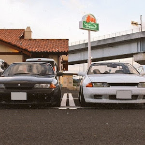 スカイライン R32