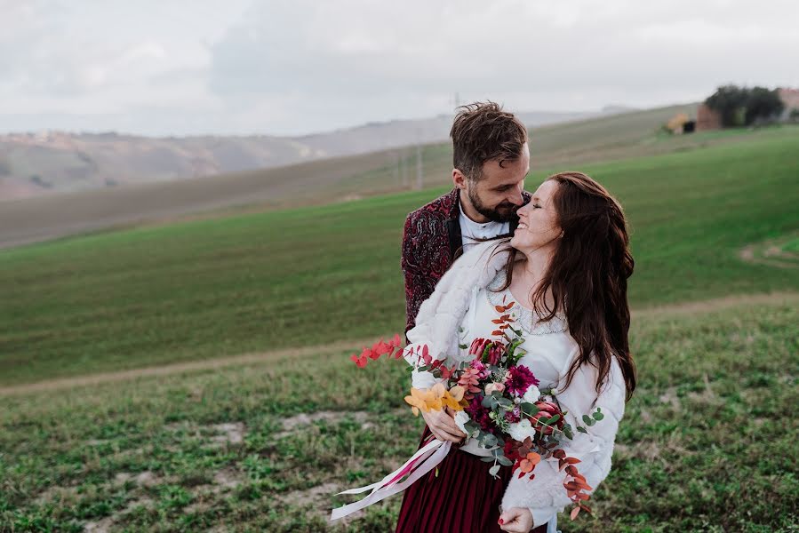 Fotógrafo de casamento Tommaso Guermandi (contrastifoto). Foto de 22 de janeiro 2018