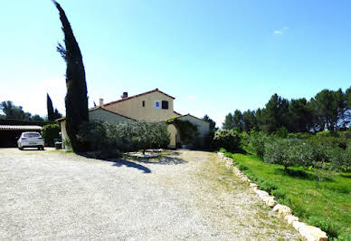 Villa with pool and terrace 7